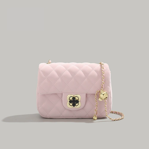 Розовая сумка через плечо, сумка на одно плечо, цепь, подарок на день рождения, на цепочке