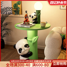 Early morning landing ornament, giant panda bamboo edge table