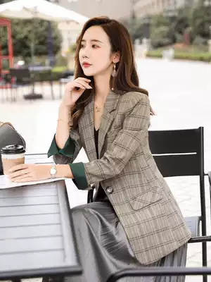 Small blazer women's 2021 spring and autumn Korean version of loose plaid small suit Net Red ladies casual suit top