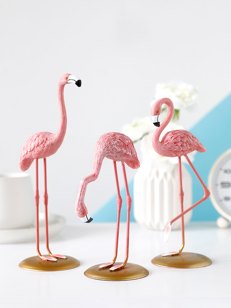 Nordic ins Flamingo ornaments Cute girl heart gifts for girls Healing small objects Office decorations